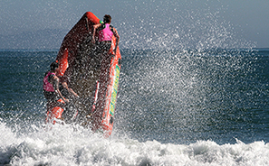 Inflatible Rescue Boat Action  : Photos : Richard Moore : Photographer